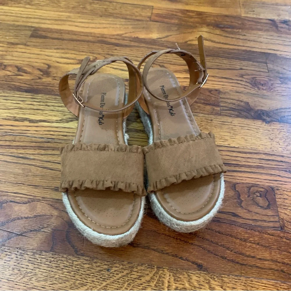 Pierre Dumas Strap Espadrilles Platform Summer Casual Wedges Sandals Shoes
Girls - Picture 5 of 16